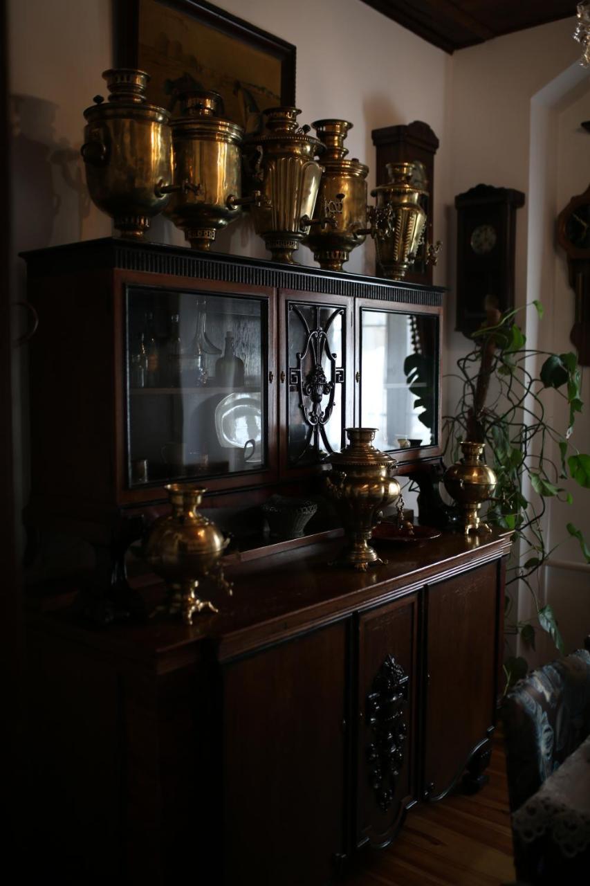 Antique House Hotel Dubno Eksteriør billede